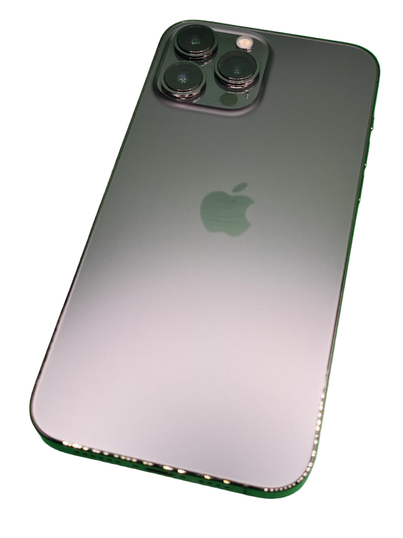 iPhone 13 Pro Max seminuevo en Quetzaltenango con salud de batería al 84%.