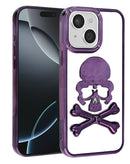 Protege tu iPhone 15 con estilo con una funda transparente con diseño de cráneos en color morado en Xela, Quetzaltenango.