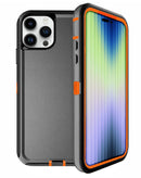 Protege tu iPhone 15 Pro con este resistente case negro y naranja en Xela Quetzaltenango.