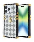 Case de lujo cuadrado blanco para iPhone 15 Pro disponible en Quetzaltenango.
