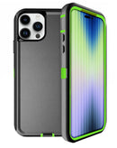 Protege tu iPhone 15 Pro Max con esta resistente funda heavy duty en color negro y verde en Quetzaltenango.