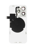 Tapa trasera transparente con NFC y MagSafe para iPhone 15 Pro, color titanio natural, sin logo.