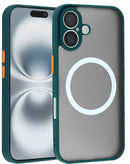 Funda mate verde oscuro para iPhone 16 con protección de carga inalámbrica SlowBack, antihuellas.