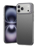 Tapa trasera de fibra de carbon texturizada para iPhone 17 Pro Max disponible en Xela Quetzaltenango.
