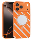Tapa trasera magnética espejo naranja para iPhone 17 Pro Max con carga inalámbrica, diseño elegante y moderno.