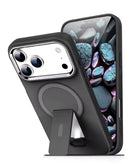 Funda magnética transparente con soporte incorporado para iPhone 17 Pro Max, color negro.