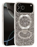 Funda Slim Luxury plateada para iPhone 17 Pro/18 Pro con soporte magnético integrado, ofreciendo protección elegante y funcionalidad manos libres.