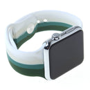 Encuentra la banda suave Rainbow e funda bumper con vidrio templado para iWatch 42mm en Xela.