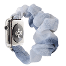 Banda elástica scrunchie SlowBack para iWatch (38/40/41mm) en color rosa pastel, con textura suave.