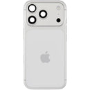 Tapa trasera plateada usada para iPhone 17 Pro, con puerto de carga y pequeñas piezas.