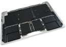 Tapa superior plateada original Apple MacBook Pro 14 A3185 2024 con teclado ANSI US y batería.