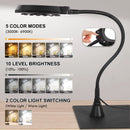 Lámpara LED de aumento 5X con brazo articulado y base de pinza para soldadura y trabajos de precisión.