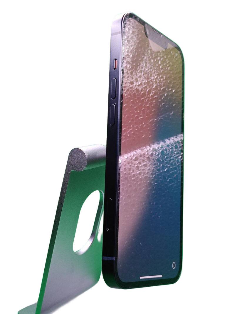 iPhone 13 seminuevo en Quetzaltenango, certificado, como nuevo, negro, 128GB, con buena salud de batería.