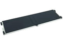 Batería original de repuesto para MacBook Neo 2026, mostrando sus conectores y etiqueta de modelo.