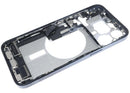 Marco medio usado iPhone 15 Pro Max Blue Titanium A2849 con puerto de carga y pequeñas piezas para reparación.