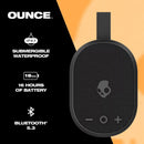Parlante inalámbrico portátil Skullcandy Ounce XT negro, compacto y resistente, con asa para fácil transporte.