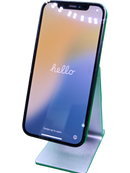 iPhone 12 seminuevo en Xela Quetzaltenango con 64GB de almacenamiento y certificado de estado como nuevo.