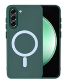 Encuentra en Xela el nuevo case magnético de carga inalámbrica para Galaxy S23 en color verde oscuro.