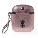 Protege tus AirPods 1/2 con estilo con esta funda dura de cuero color rose gold en Xela Quetzaltenango.