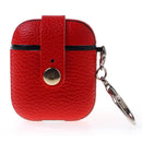 Protege tus AirPods 1/2 con estilo con esta funda de cuero duro con gancho metálico en Xela Quetzaltenango.
