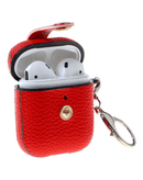 Protege tus AirPods 1/2 con estilo con esta funda de cuero duro con gancho metálico en Xela Quetzaltenango.