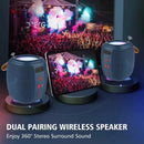 Altavoz inalámbrico BASE azul con correa de transporte, portátil y compacto para audio de alta calidad.