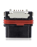 Puerto de carga usado con soldadura requerida para reparaciones electrónicas en Quetzaltenango.