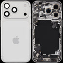 Tapa trasera plateada usada para iPhone 17 Pro, con puerto de carga y pequeñas piezas.