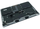 Tapa superior Space Gray para MacBook Pro 13" A2338 M2 con teclado ANSI US y batería, repuesto OEM usado.