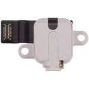 Jack de audio para MacBook Air 13 modelo A2681 del 2022 en color plata, disponible para compra en Quetzaltenango.