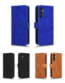 Protege tu Galaxy A05S con estilo con una funda de cuero con ranura para tarjetas en Xela Quetzaltenango.