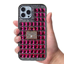 Protege tu teléfono con estilo en Quetzaltenango con esta funda Crystal Stones Case con cinco adornos en color Hot Pink.