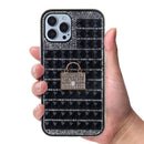 Encuentra la Funda Crystal Stones con adorno de bolso para iPhone en Xela Quetzaltenango.