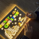 Tablero de mensaje iluminado con soporte LED en Quetzaltenango, ideal para escribir mensajes creativos.
