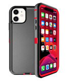 Protege tu iPhone 12/12 Pro con esta funda heavy duty en color negro y rojo en Xela Quetzaltenango.