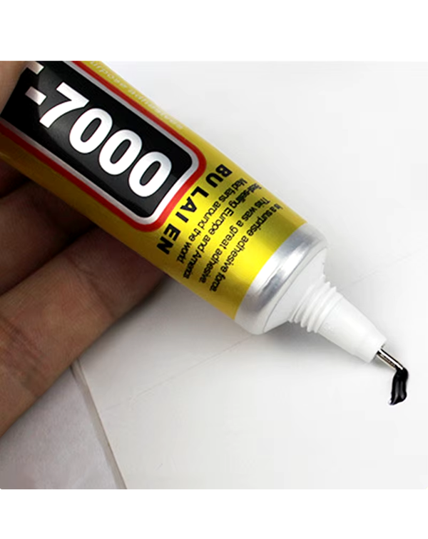 Encuentra el pegamento adhesivo multiuso T-7000 de 110ml en Quetzaltenango, ideal para reparaciones y proyectos de manualidades.