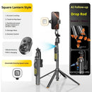 Trípode negro con palo selfie y seguimiento facial AI, rotación 360 grados, ideal para vlogs y videollamadas.