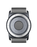 Brazalete magnético SlowBack plateado y negro para correr, compatible con MagSafe.