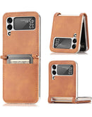 Protege tu Galaxy Z Flip 4 con estilo con esta funda de cuero original en color café en Quetzaltenango.